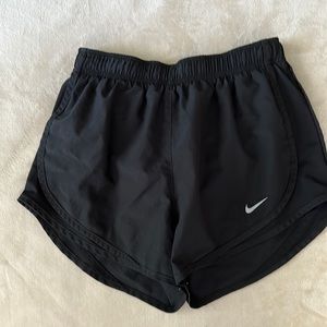 COPY - NIKE DRI-FIT RUNNING SHORTS